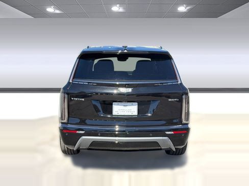 New 2026 Cadillac Vistiq Luxury AWD/4WD image 10