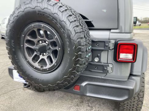 Used 2023 Jeep Wrangler Unlimited Sport AWD/4WD image 11