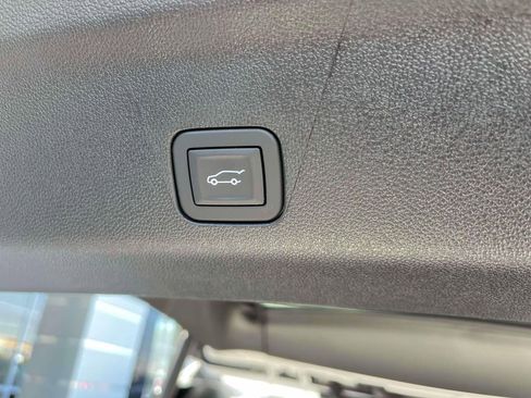 New 2026 GMC Yukon XL AT4 Ultimate AWD/4WD image 20