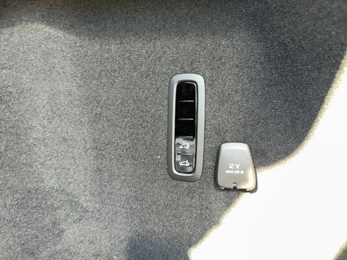 New 2025 Polestar Polestar 3 Long Range Dual Motor Performa image 27