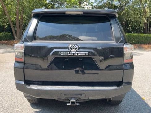 Used 2023 Toyota 4Runner SR5 AWD/4WD image 8
