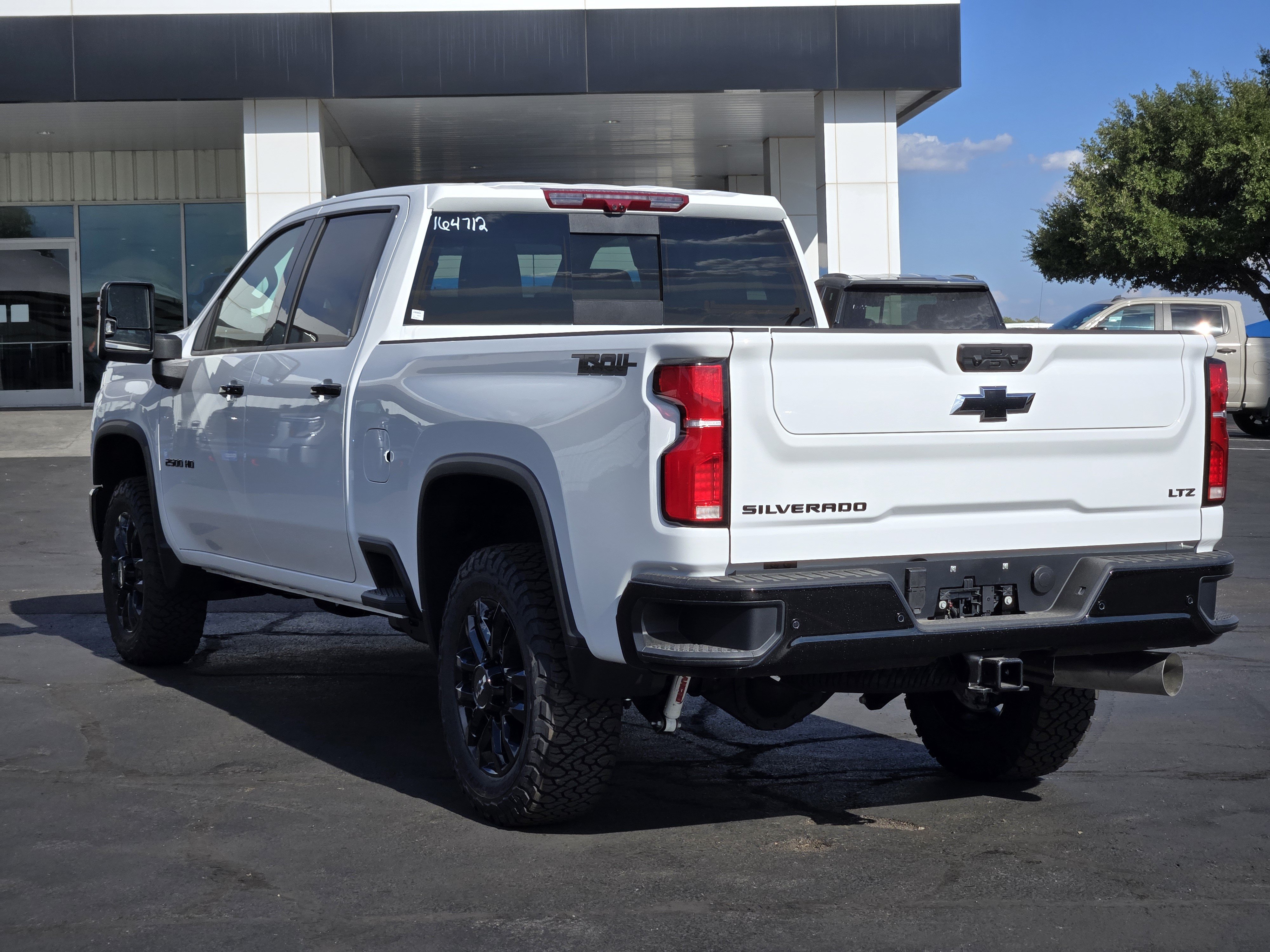 New 2026 Chevrolet Silverado 2500 LTZ w/ LTZ Plus Package AWD/4WD image 3