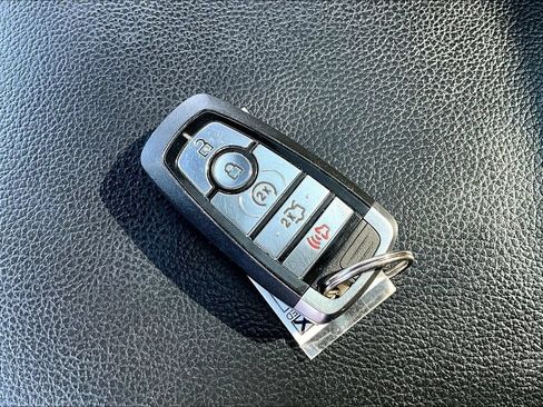 Used 2018 Ford Expedition Max Limited w/ Equipment Group 302A AWD/4WD image 6