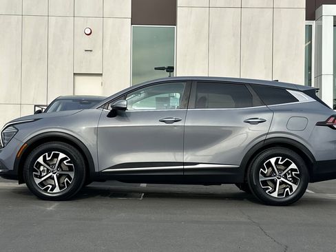 Used 2024 Kia Sportage EX image 6