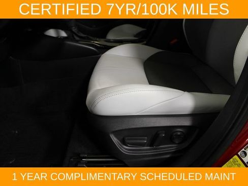 Used 2025 Toyota Corolla XSE FWD image 19