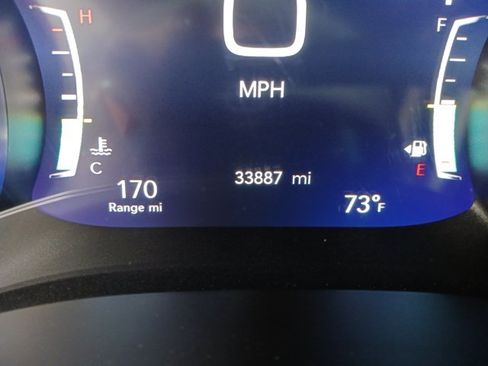 Used 2025 Chrysler Pacifica Limited FWD image 19