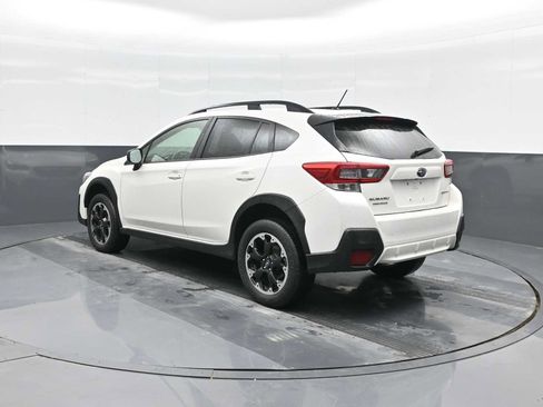 Used 2021 Subaru Crosstrek 2.0i image 6