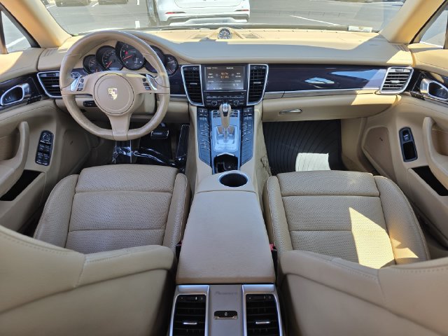 Used 2016 Porsche Panamera 4 AWD/4WD image 8
