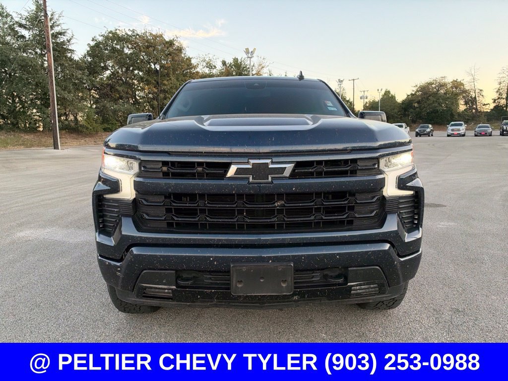 Used 2023 Chevrolet Silverado 1500 RST AWD/4WD image 2
