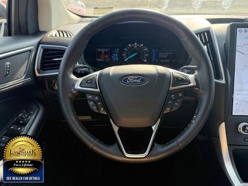 Used 2024 Ford Edge SEL image 18