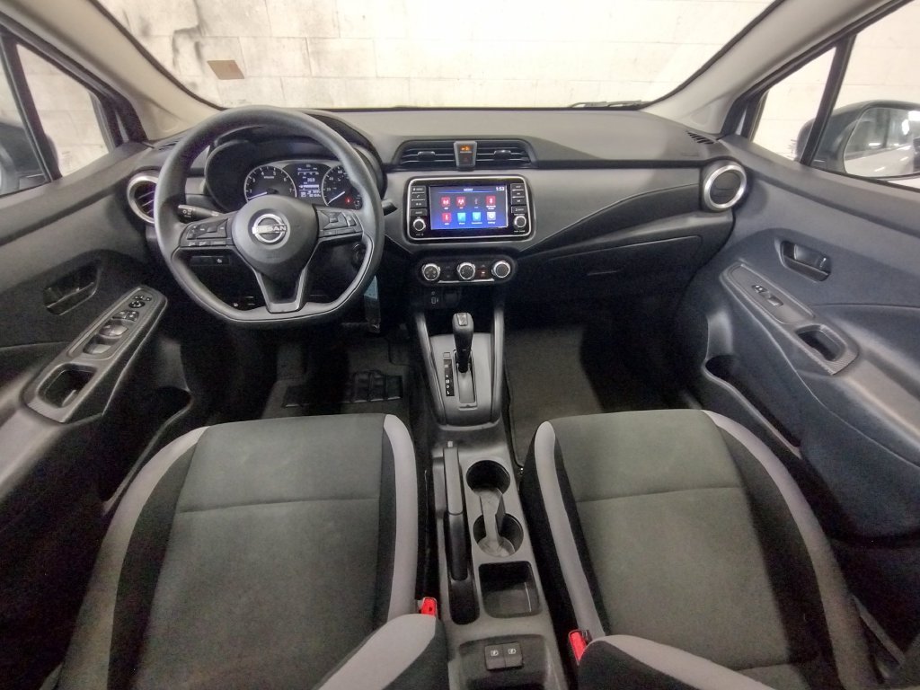 Used 2025 Nissan Versa S FWD image 31