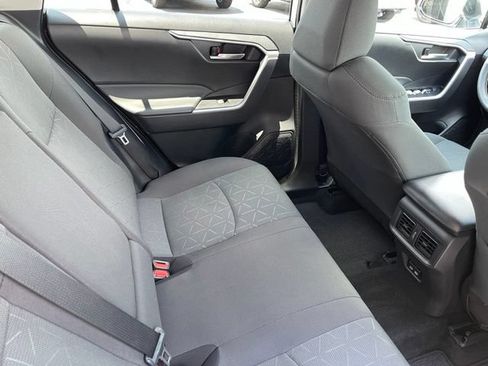 Used 2024 Toyota RAV4 XLE AWD/4WD image 10
