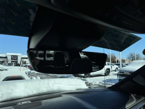 Used 2024 GMC Sierra 1500 AT4X image 24