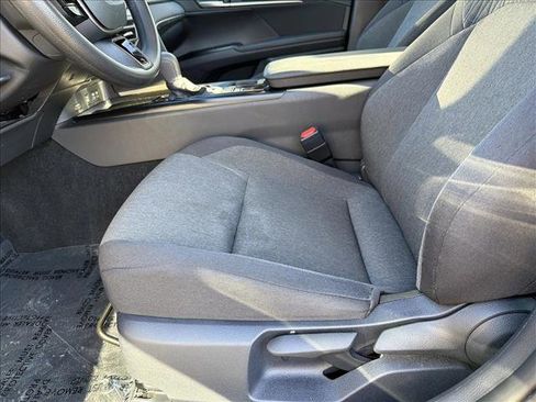 Used 2025 Toyota Camry LE image 12