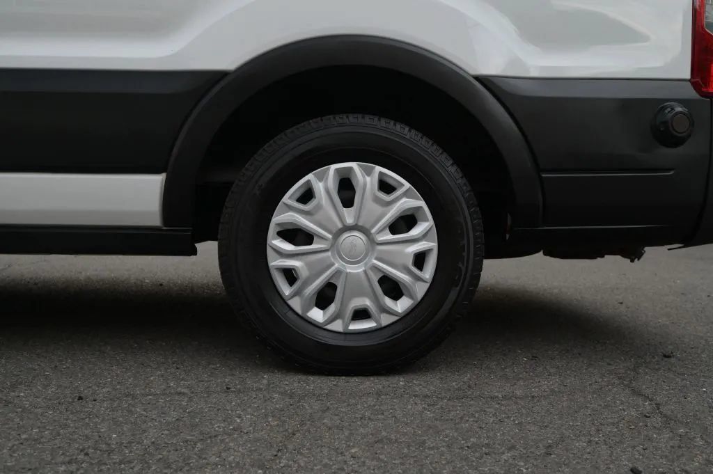 Used 2019 Ford Transit 350 XLT RWD image 13