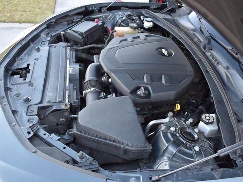 Used 2020 Chevrolet Camaro LT image 16