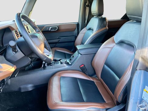 Used 2024 Ford Bronco Outer Banks AWD/4WD image 21