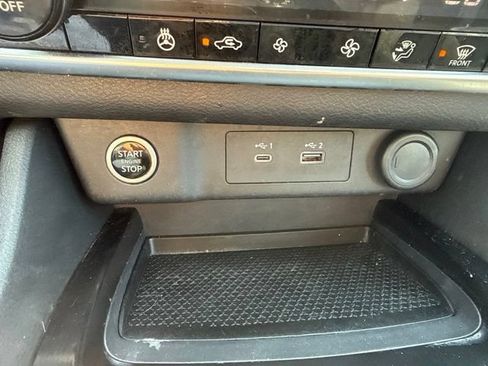 Used 2021 Nissan Rogue SV AWD/4WD image 17