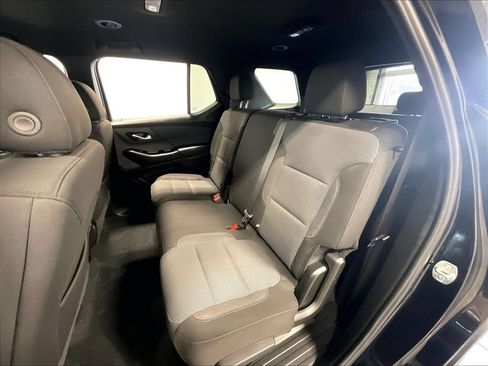 Used 2023 Chevrolet Traverse LT w/ Rear Camera Mirror Package AWD/4WD image 15