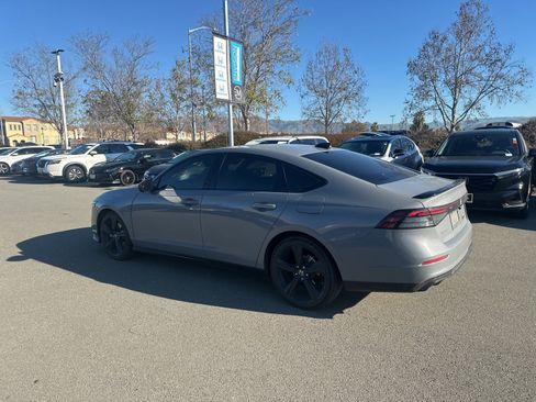 Used 2024 Honda Accord Sport image 4