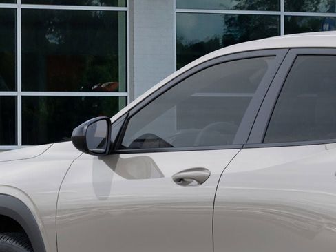 New 2026 Chevrolet Trax RS w/ Driver Confidence Package image 12