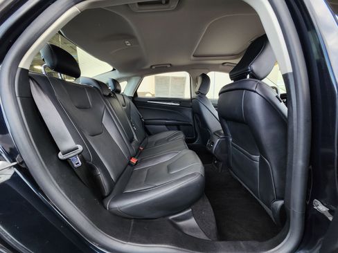 Used 2020 Ford Fusion Titanium image 26