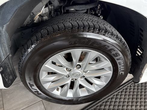 Used 2015 Lexus GX 460 w/ Premium Package image 44