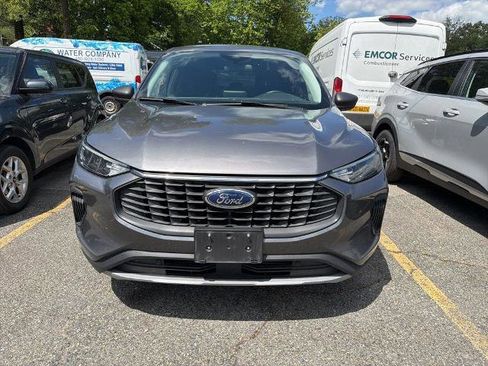 Certified 2024 Ford Escape Active FWD image 2