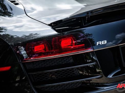 Used 2010 Audi R8 V10 AWD/4WD image 49