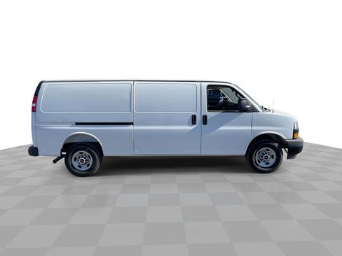 New 2025 GMC Savana 2500 Extended w/ Driver Convenience Package image 9