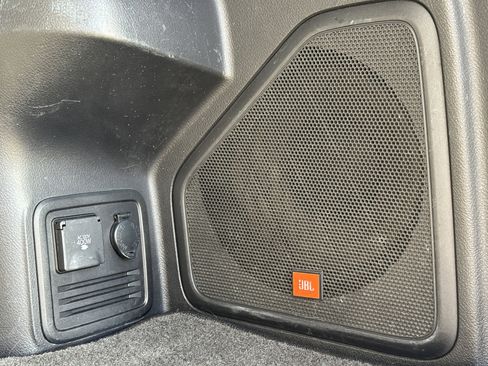 Used 2011 Toyota 4Runner Limited image 29