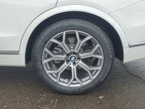New 2026 BMW X7 xDrive40i w/ Premium Package image 30
