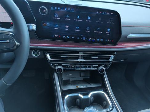 Used 2025 Chevrolet Traverse RS w/ LPO, Floor Liner Package image 20