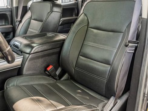 Used 2016 GMC Sierra 2500 Denali w/ Duramax Plus Package AWD/4WD image 19
