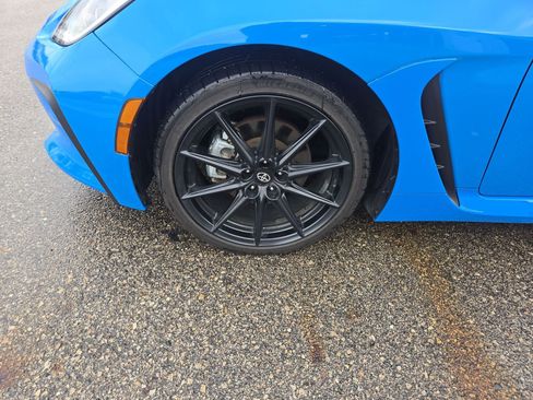 Used 2024 Toyota GR86 Premium image 26