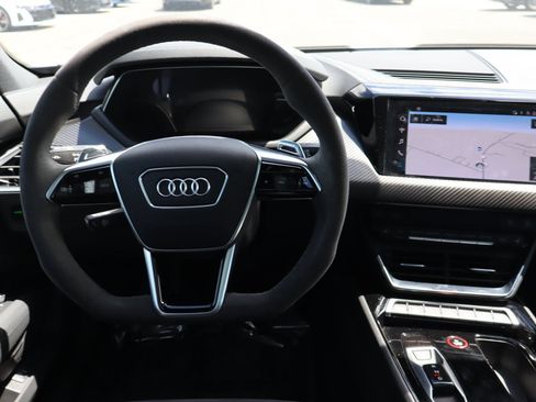 Used 2022 Audi e-tron GT Premium Plus AWD/4WD image 11