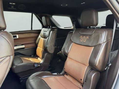 Used 2022 Ford Explorer King Ranch w/ Premium Technology Package AWD/4WD image 35
