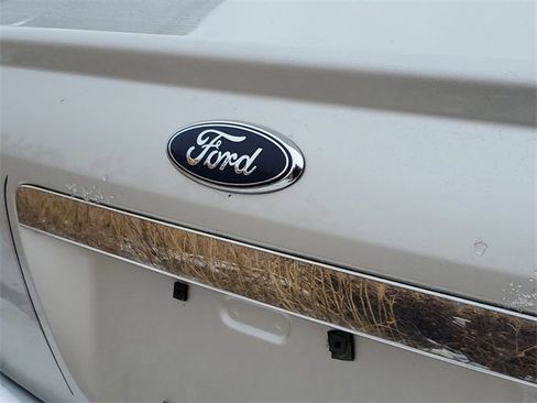 Used 2008 Ford Taurus Limited image 27