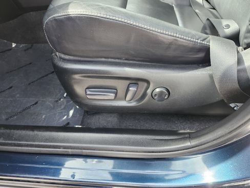 Used 2017 Toyota RAV4 Limited image 20