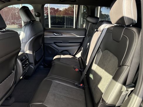 New 2026 Jeep Grand Cherokee Altitude RWD image 31