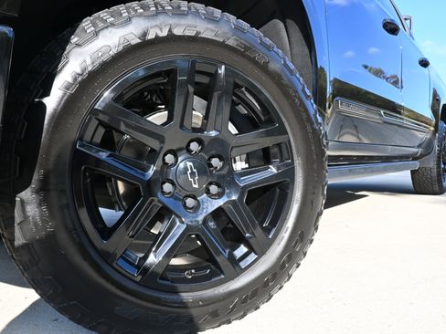 Used 2024 Chevrolet Silverado 1500 High Country w/ Midnight Edition image 31