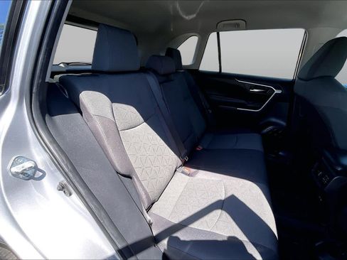 Used 2024 Toyota RAV4 XLE FWD image 19