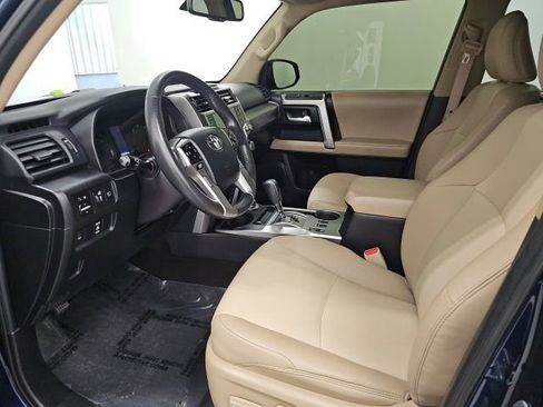 Used 2020 Toyota 4Runner SR5 Premium AWD/4WD image 13