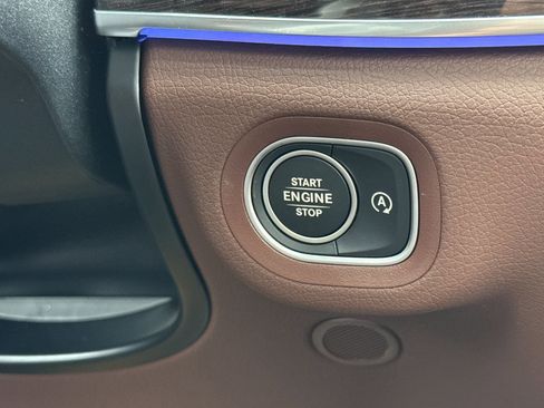 Used 2026 Mercedes-Benz GLS 450 4MATIC image 30