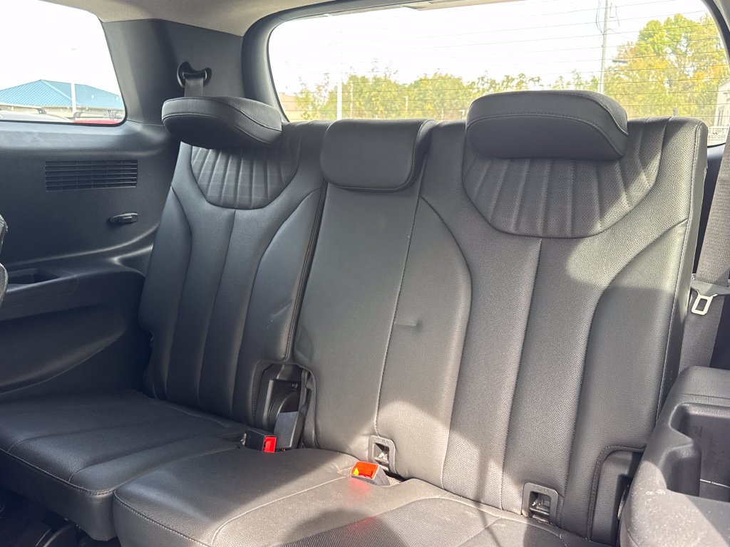 Used 2024 Hyundai Palisade Limited AWD/4WD image 12