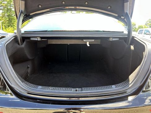 Used 2018 Mercedes-Benz E 300 4MATIC image 11