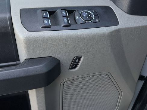Used 2022 Ford F250 XL w/ Power Equipment Group RWD image 23