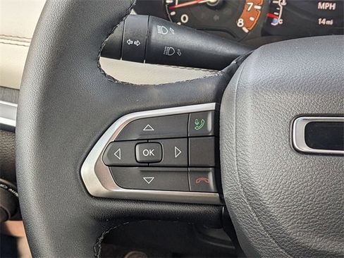 New 2025 Jeep Compass Limited w/ Sun & Sound Group image 19