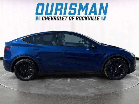 Used 2022 Tesla Model Y Long Range AWD/4WD image 7