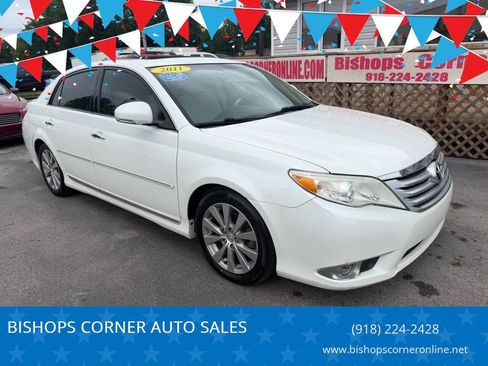 Used 2011 Toyota Avalon Limited FWD image 1